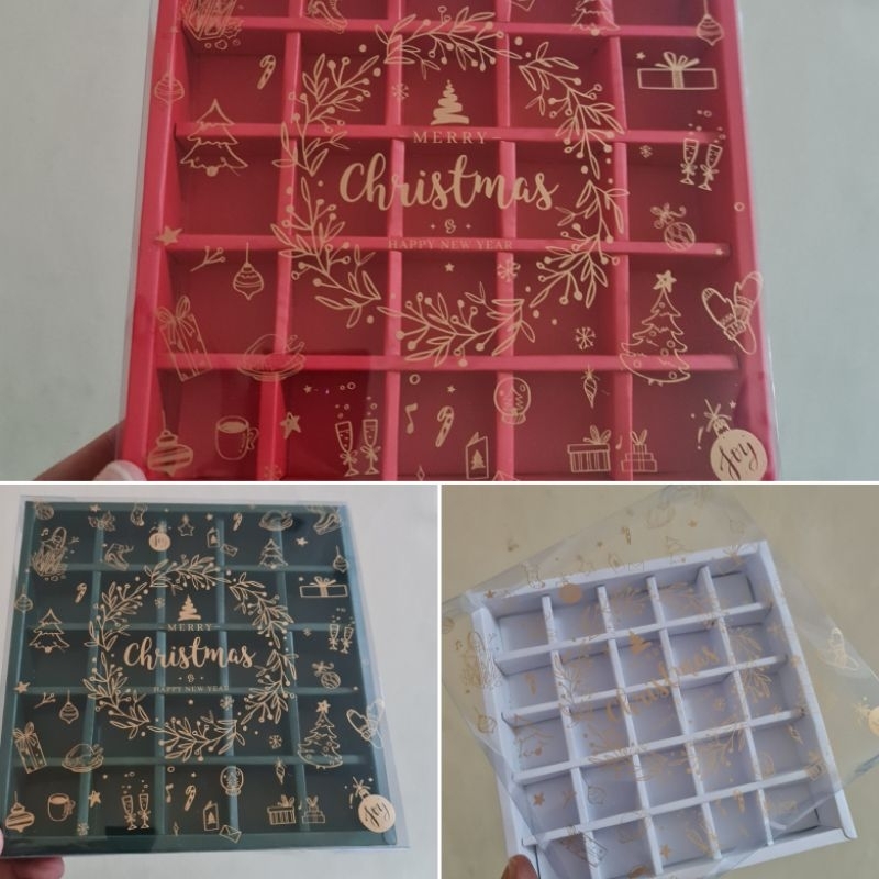 

Dus Mika Natal Nastar Sekat 25 Uk. 3.5x3.5x3.5 cm " Christmas II " ( 1 PACK ISI 5 PCS DUS )