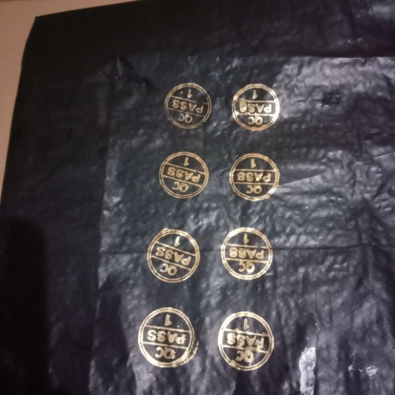 

RK Tinta Stempel Gold/Emas Metalik untuk media plastik,glass,metal dll, kemasan 100 ml