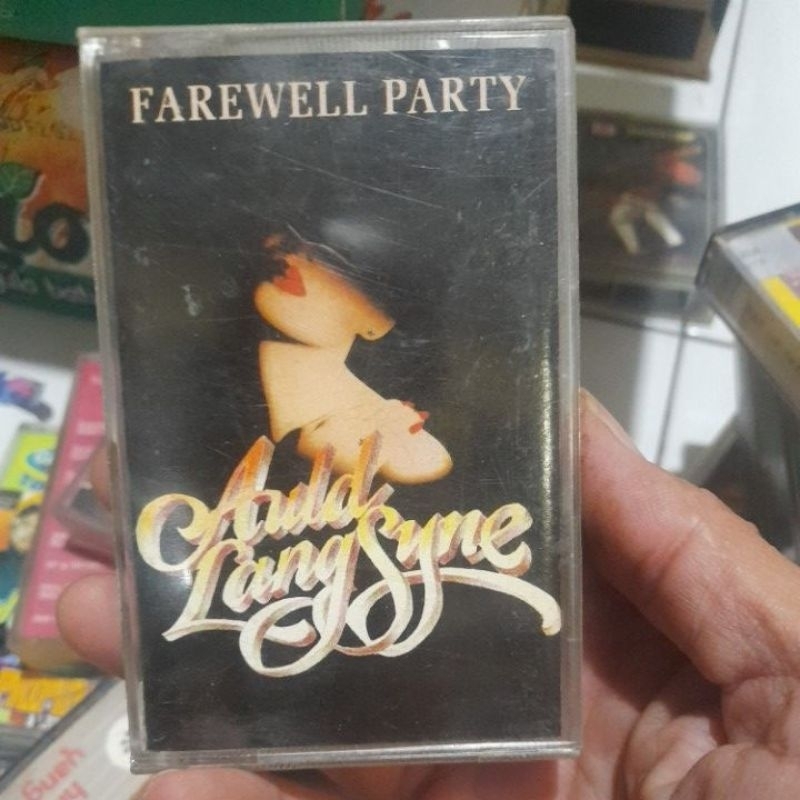 kaset pita farewell party auld lang syne (0415)