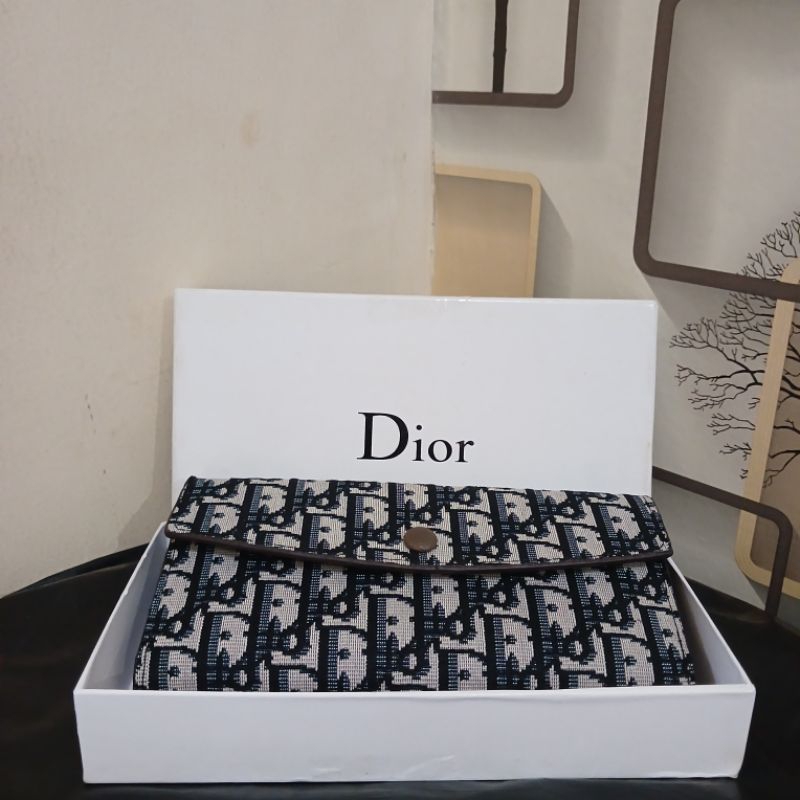dompet panjang wanita branded