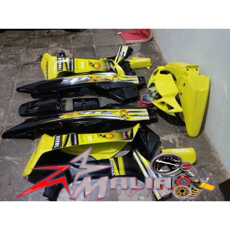 cover body bodi set halus fiz r petronas kuning body full set fiz r petronas kuning