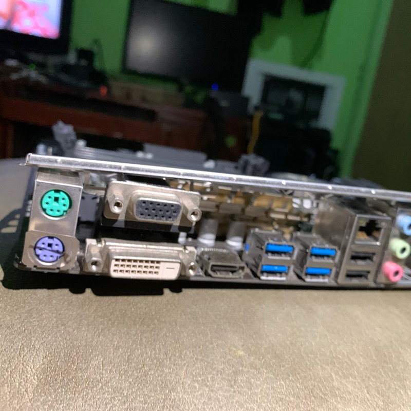 Motherboard asus h97 m plus LGA 1150 support gen 4 ddr 3