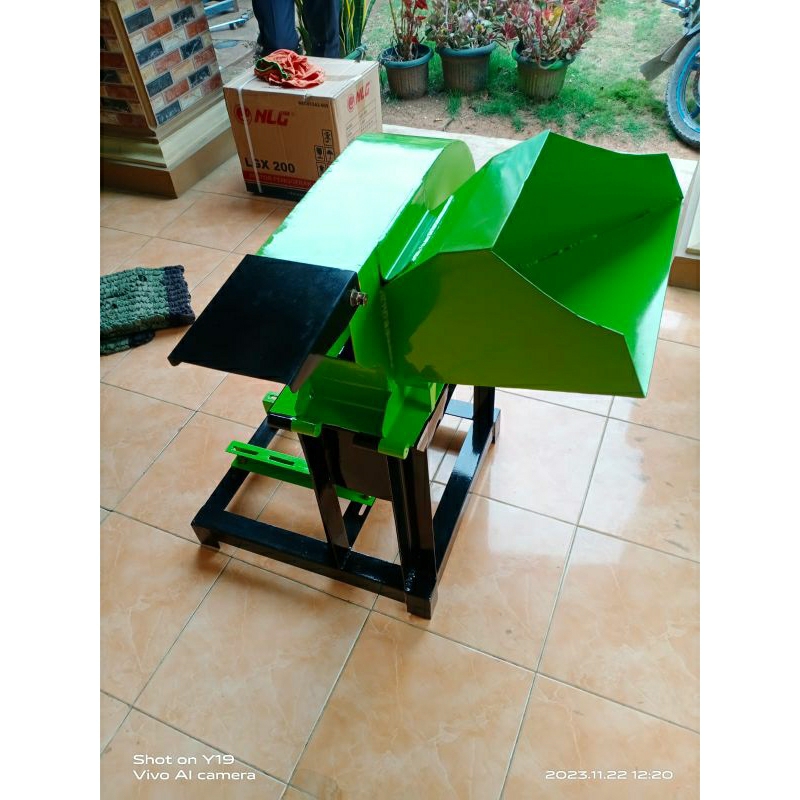 Chopper mesin pencacah rumput, pemotong rumput, daun dan batang singkong