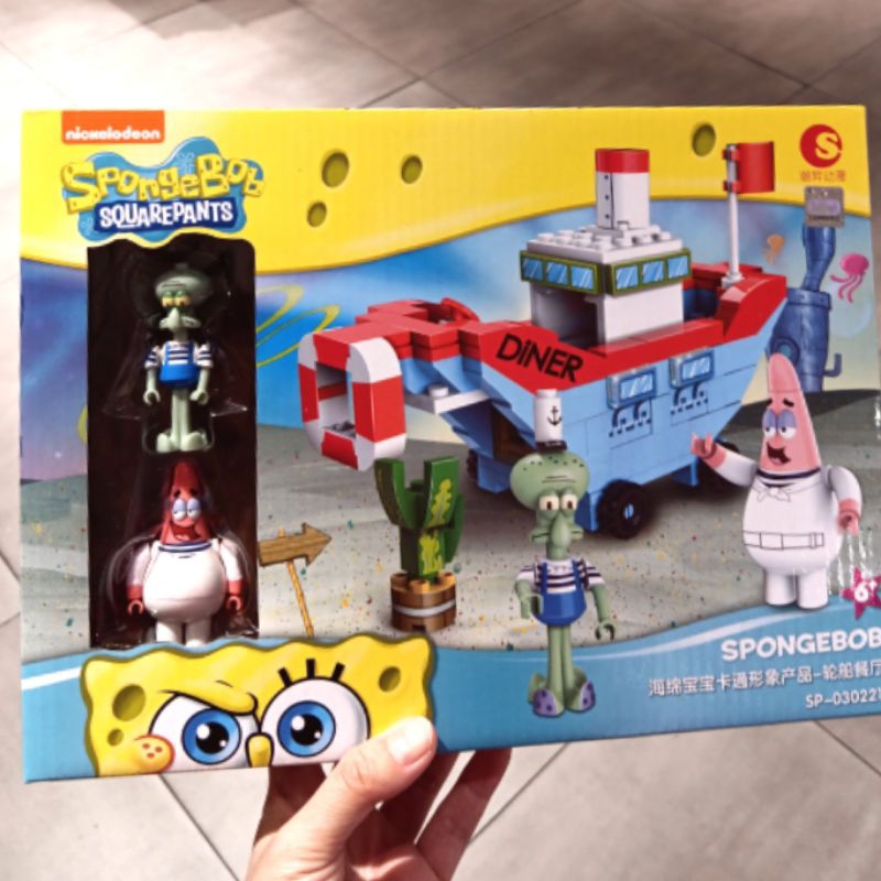BRICK SPONGEBOB SHIP RESTAURANT 030221