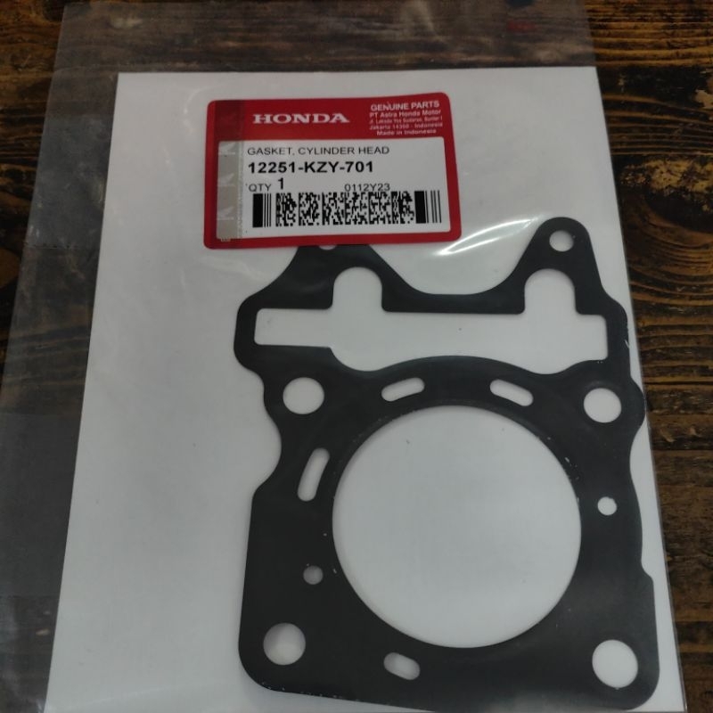 paking blok atas head vario 150 (bukan ori ahm)