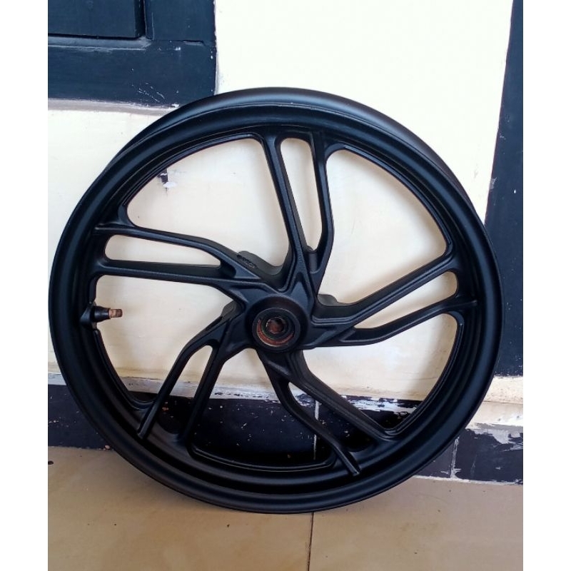 velg depan vario 150 led