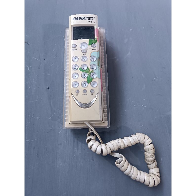 telepon single antik. telepon dinding antik. telepon di ding vintage