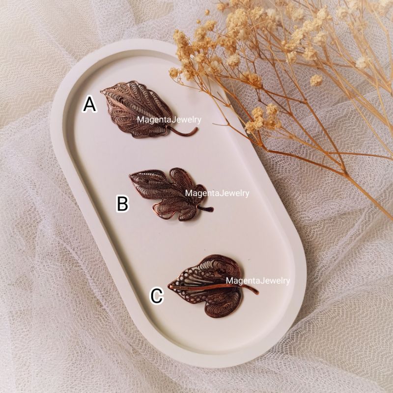 bros tembaga model daun bros pesta bros etnik handmade BK047