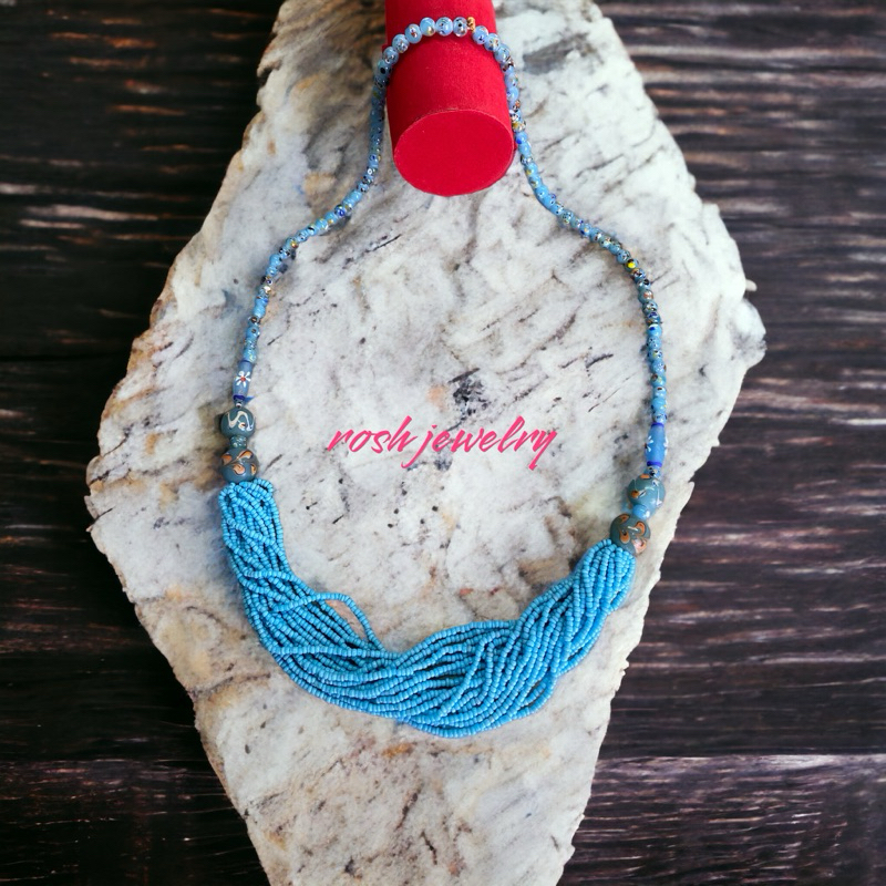 Kalung beads batu. Batu banyak panjang. Kalung Tradisional Kalimantan. Kalung Batu viral