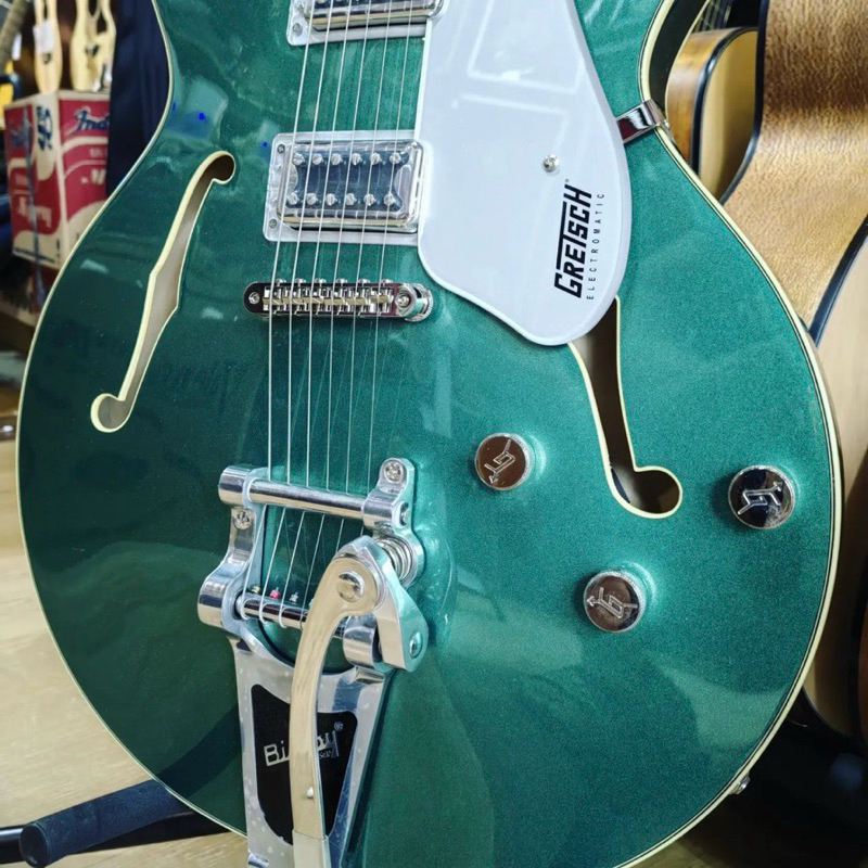 Gitar Gretsch G5622T Electromatic Centre Block Double Cut Bigsby Georgia Green