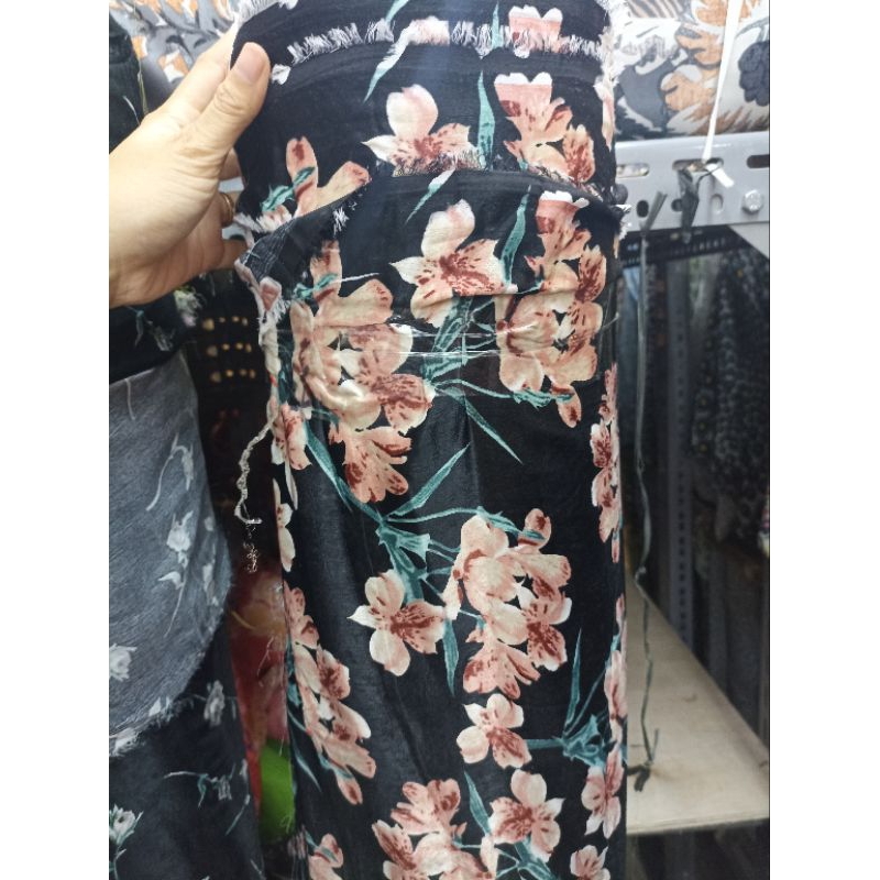 KAIN/BAHAN MAXMARA SATIN MOTIF /KAIN MAXMARA SILK/MAXMARA MOTIF