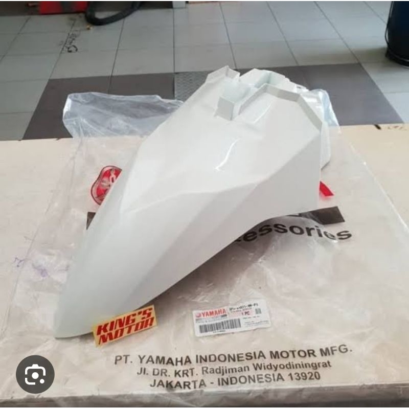 spakbor depan mio m3 putih ori yamaha