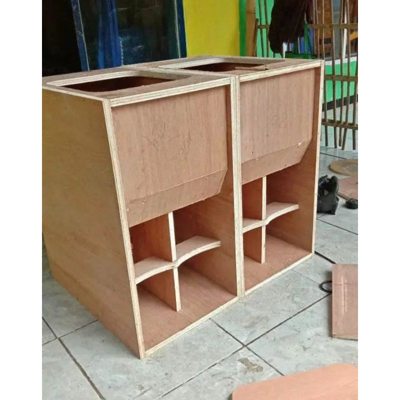 BOX SPEAKER 10 INCHI MODEL SUPALI