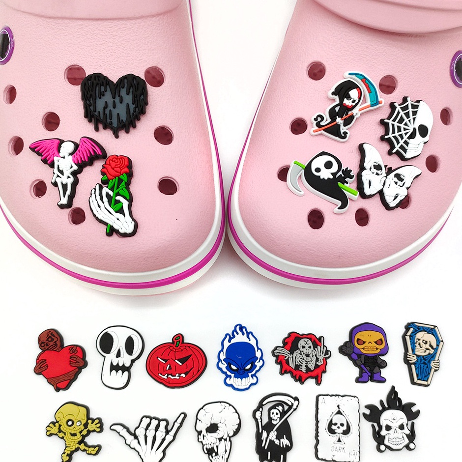 Terbaru 319 Pin Sandal Crocs Jibbitz Skeleton Helloween Hiasan Sendal Flat Flip Flop Slop Charm Char