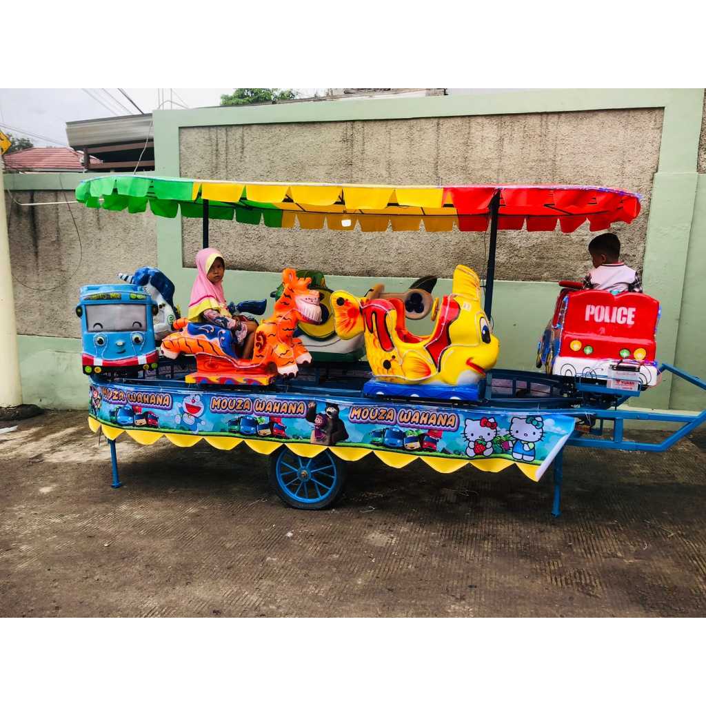 ODONG ODONG KERETA PANGGUNG