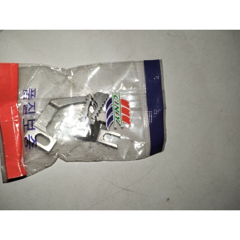 Gigi Mesin Obras Benang 5 Juki MO2516 11885407-11883006