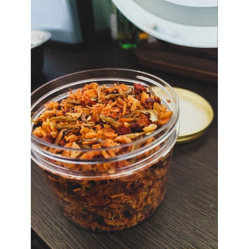 

Sambal Bawang Teri / Sambal Maknyus Garing / Homemade