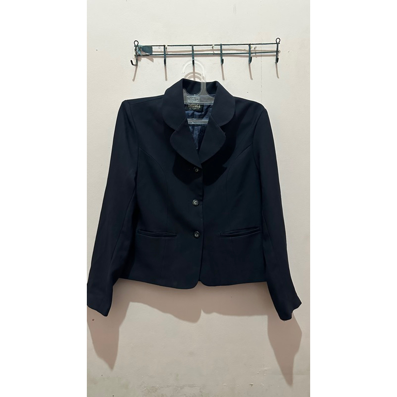 blazer wanita hitam