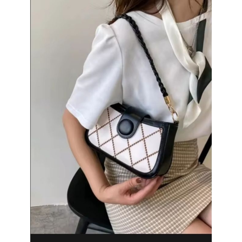 Tas selempang wanita Shoulder bag Korean style kekinian / Tas selempang wanita / Shoulder bag kekini