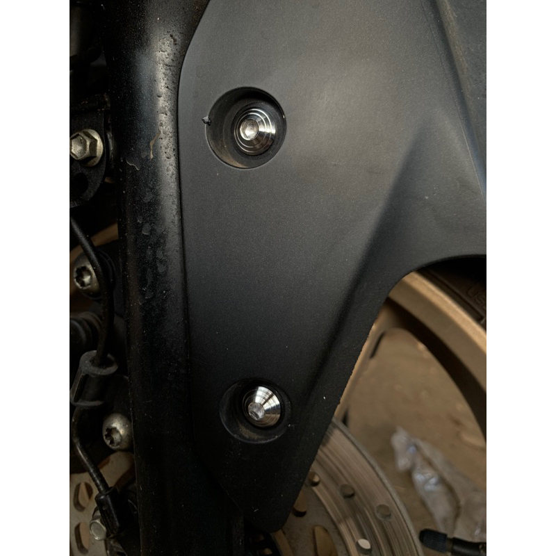 Baut spakbor depan Nmax Aerox Stainless custom