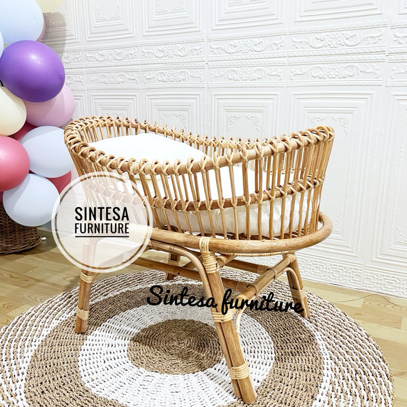 ayunan bayi / tempat tidur bayi dari rotan/ tempat tidur bayi model skandavian/ ayunan bayi rotan/ b