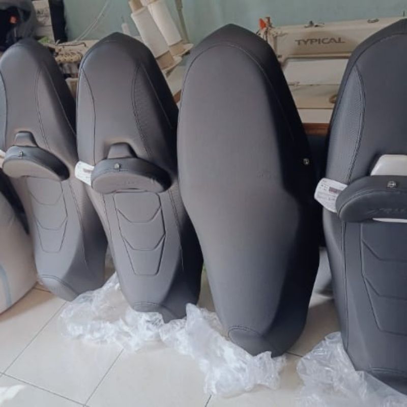 Seat Jok Motor Xmax Custom Lebih Pendek Kulit MBtech Anti Jinjit