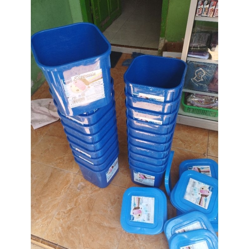 Box ember es krim 8 liter