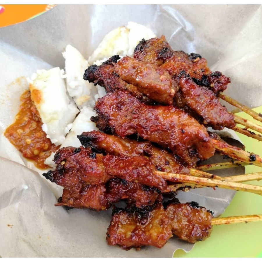 

SATE BABI BAWAH POHON LEGIAN FROZEN VACUUM PACKED KULINER BALI