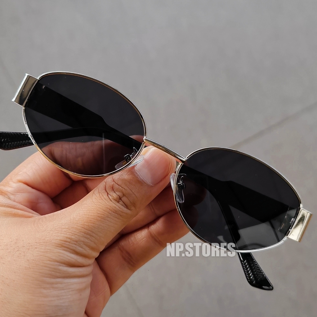 Kacamata Hitam Pria Wanita Model Unisex Trendy Frame Dan Gagang Silver Lensa Hitam Bentuk Oval Kece 