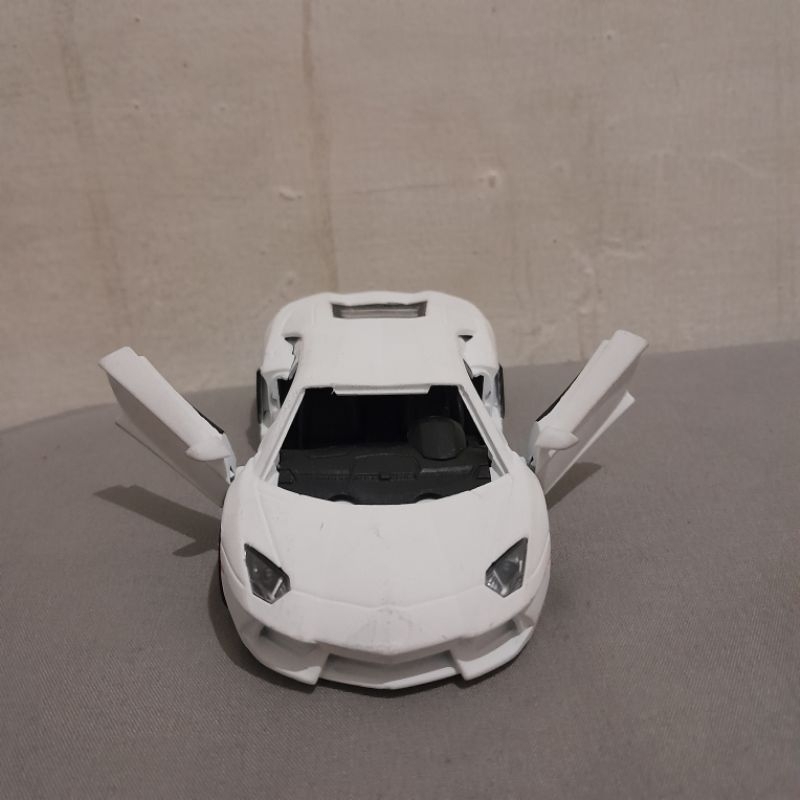 kinsmart lamborghini aventador bekas