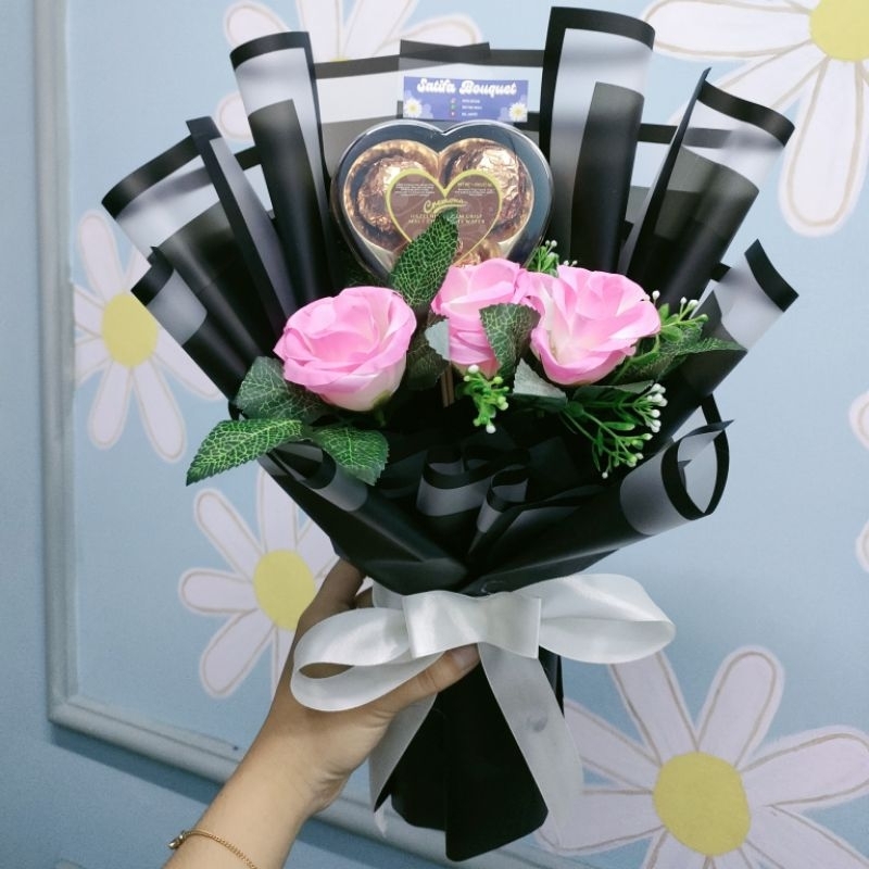 

(READY STOCK) Bouquet Coklat Love Hadiah Hari Ibu Valentine | Bucket Wisuda Gift Mother's Day