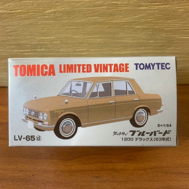 TOMICA LIMITED VINTAGE LV-65d DATSUN BLUEBIRD 1200 DELUXE BEIGE TOMICA