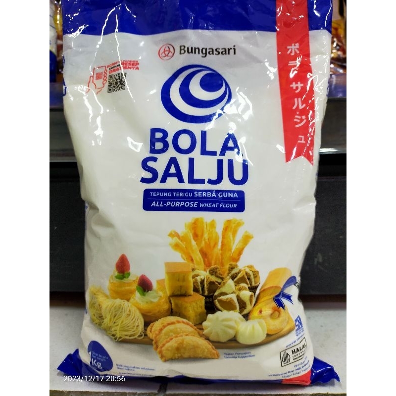 

tepung bola salju tepung terigu 1kg