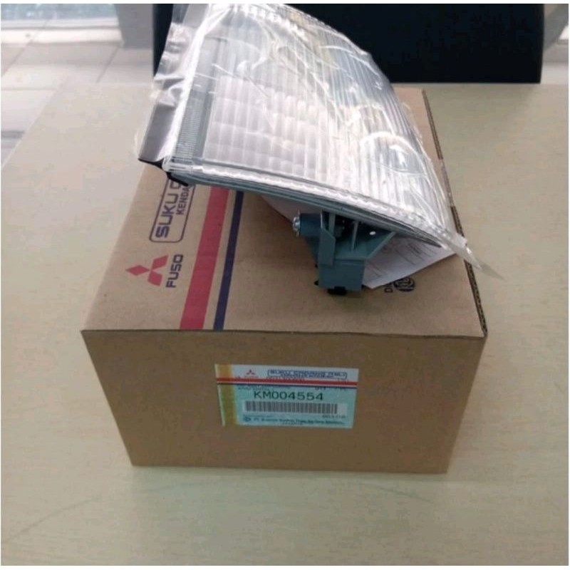 lampu sein sen riting depan samping mitsubishi canter original