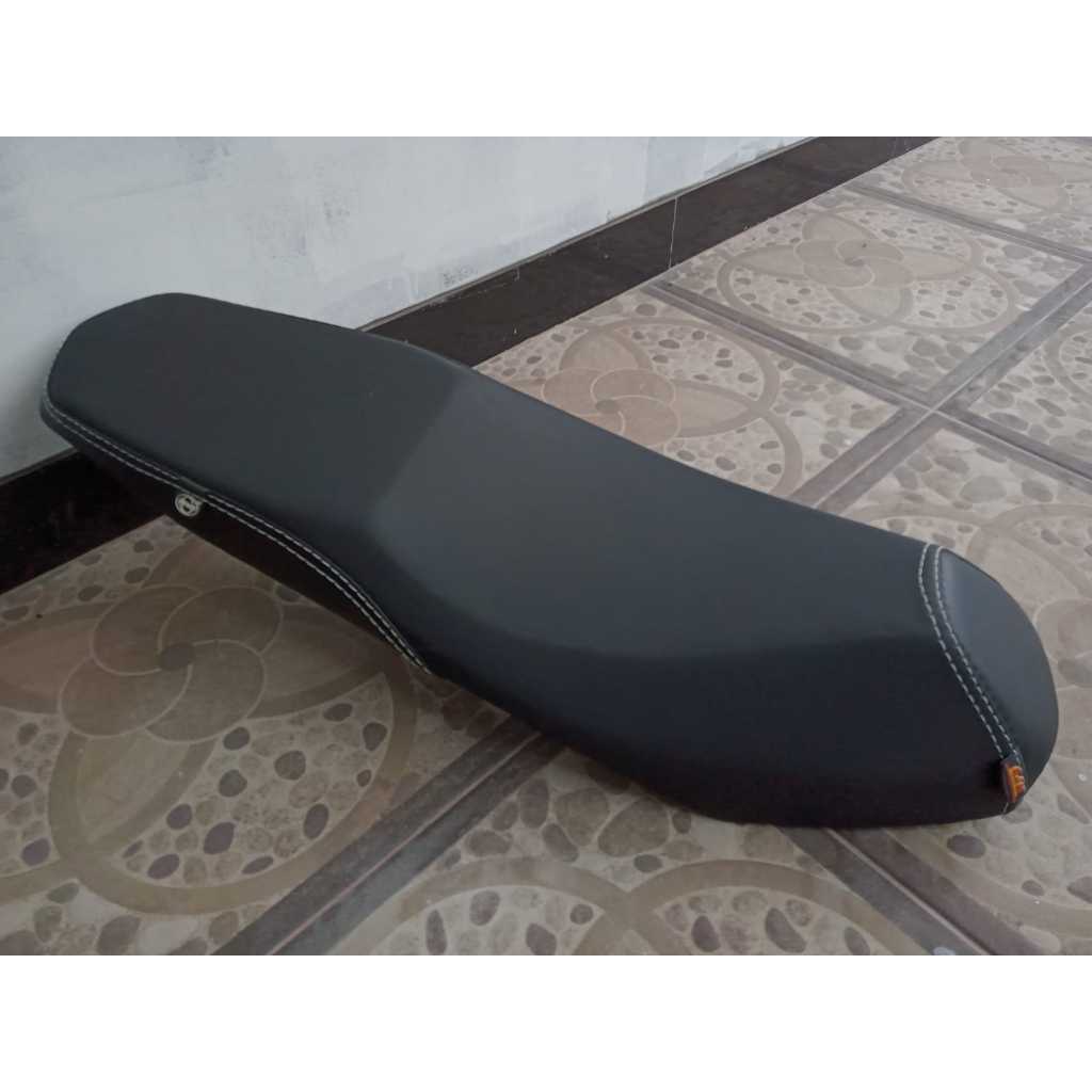 Jok scoopy double seat kulit mbtech kamaro-Jok scoopy mbtech