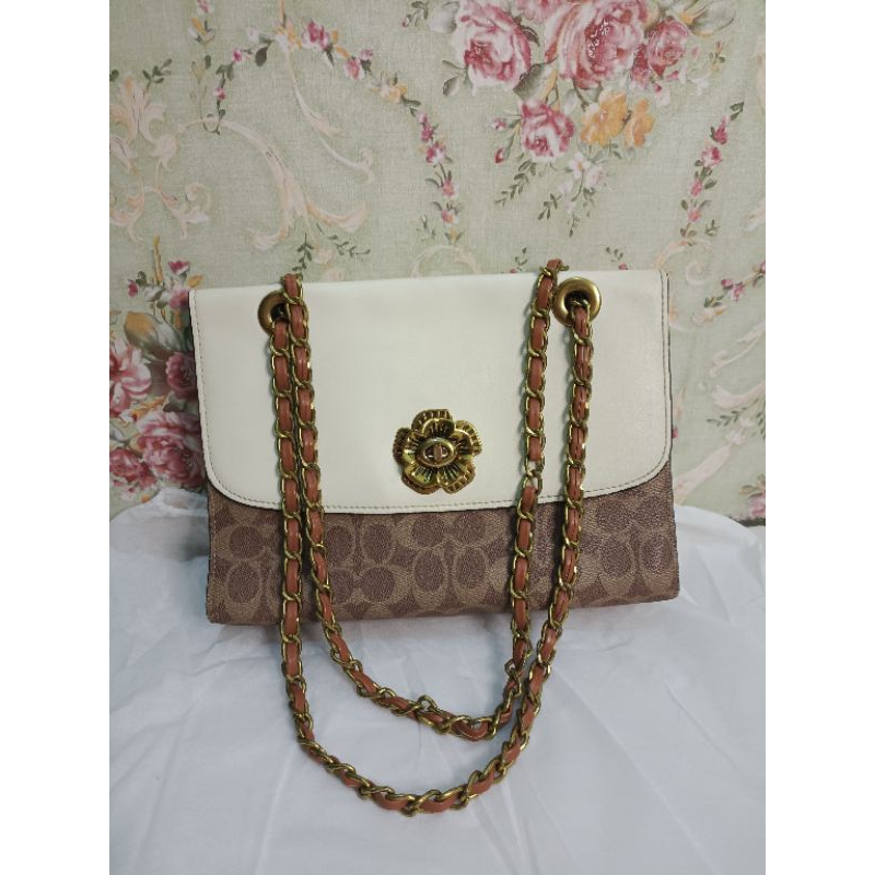 Preloved Bag Coach Parker