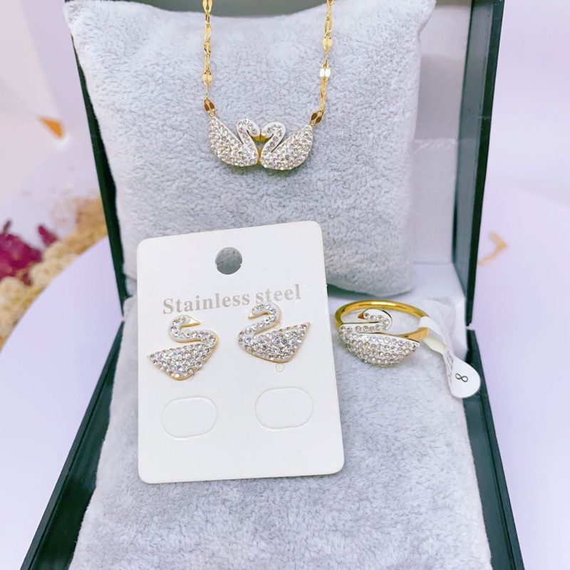 SET PERHIASAN WANITA TITANIUM ANGSA PUTIH CANTIK