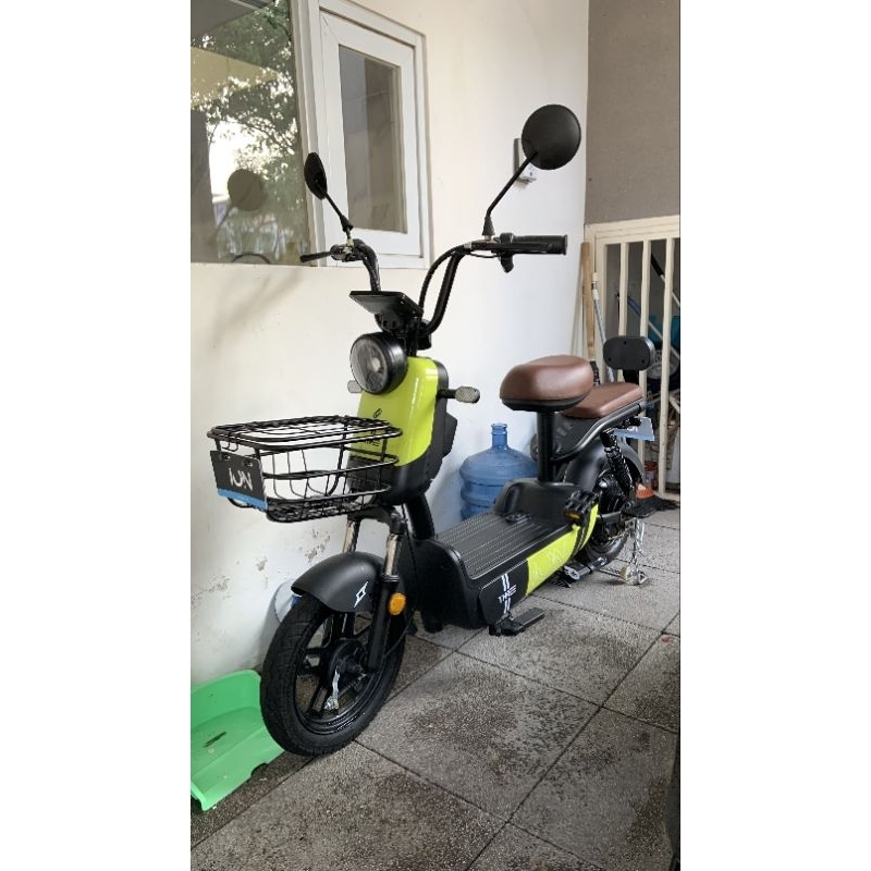 Sepeda listrik electric bike Ion three S+ plus