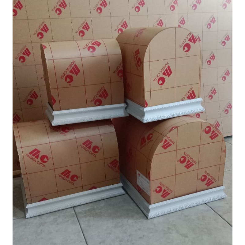 box seserahan/box hantaran/baki+ttup Akrilik oval