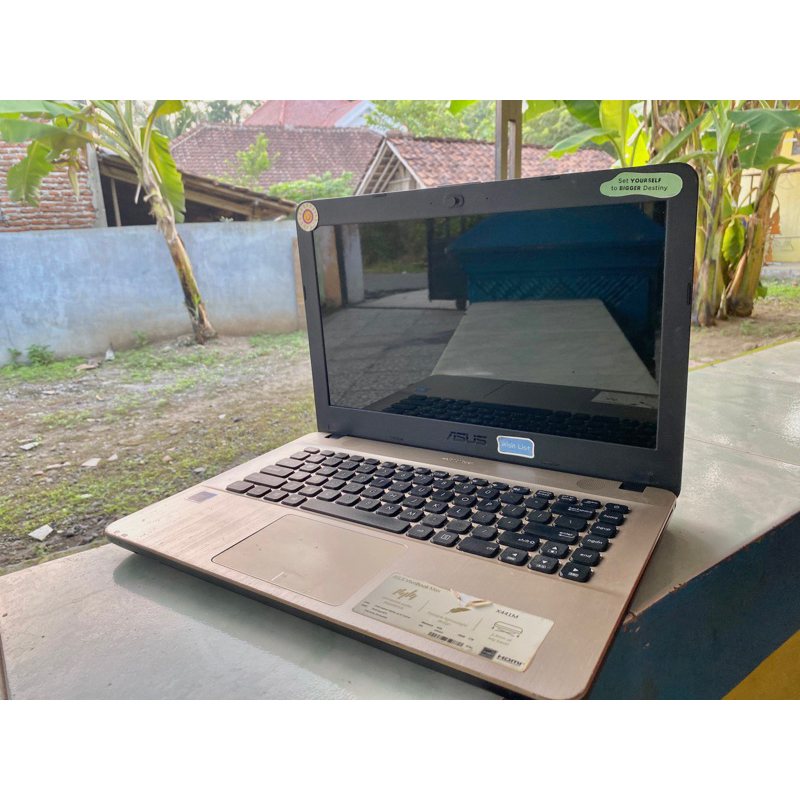 [PRELOVED] LAPTOP ASUS HITAM RAM 4GB