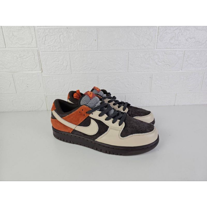 Nike SB dunk low red panda