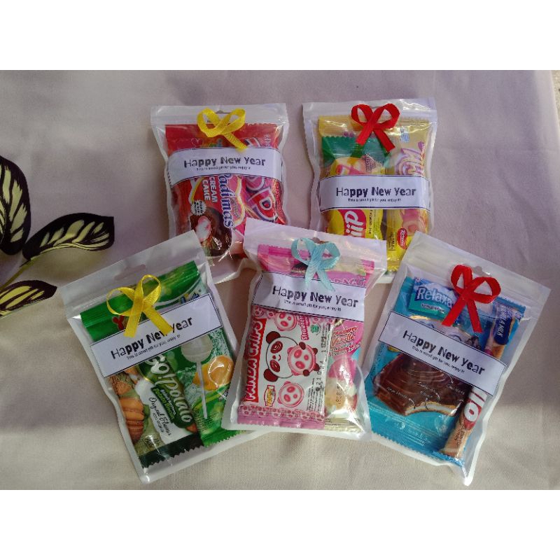 

Mini Gift Snack Tahun Baru Termurah 2024 / Hampers Tahun Baru 2024 / Freebies Tahun Baru / Kado Tahun Baru / Bingkisan Tahun Baru / Happy New Year