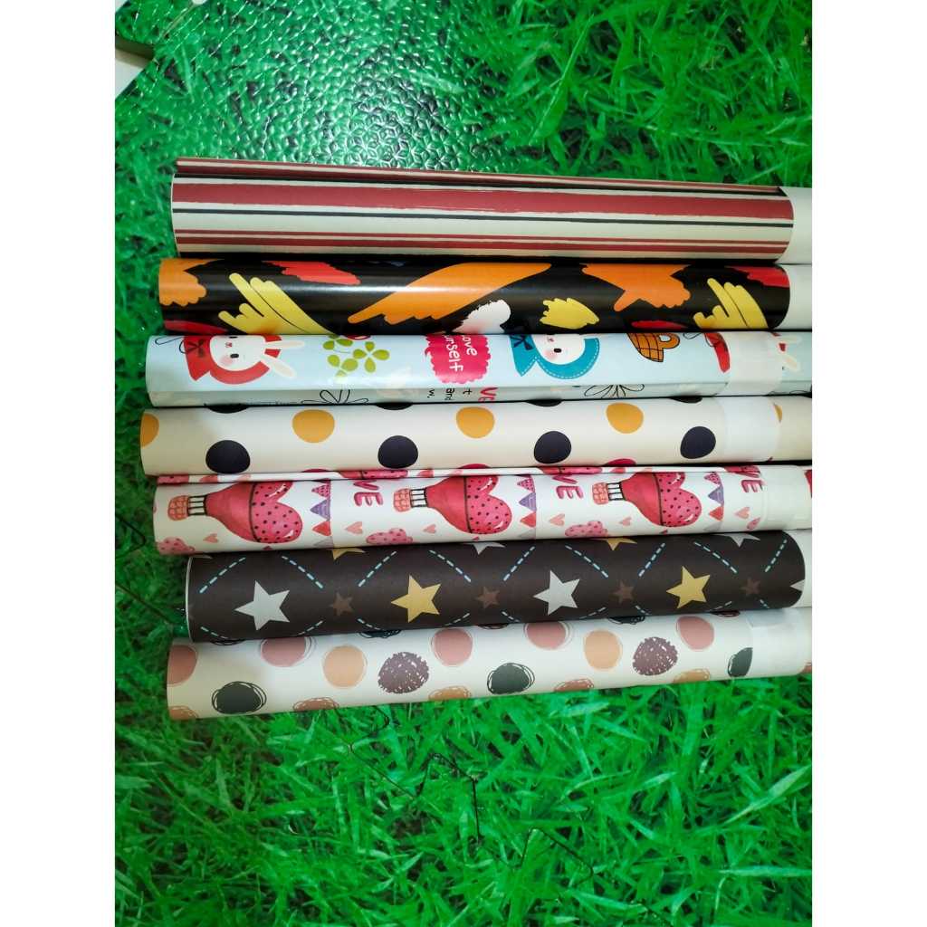 

Kertas Kado Kartu Ucapan