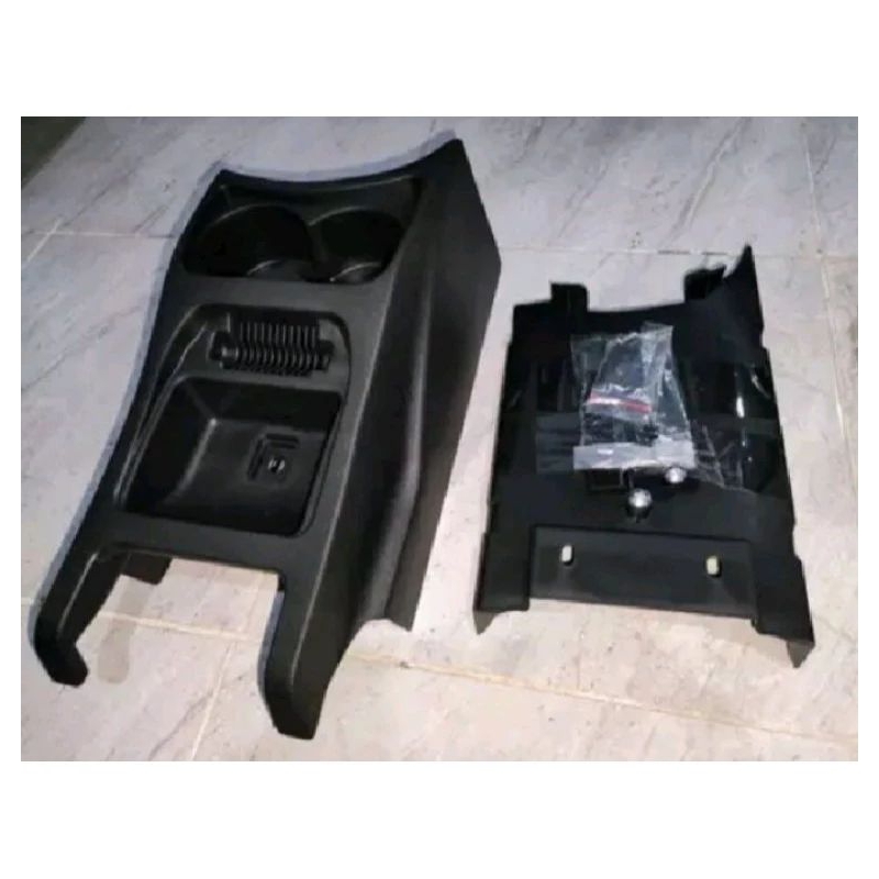 Console Box Mobil Calya/Sigra