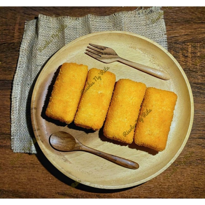 

RISOLES CHICKEN BOLOGNESE / RISOL AYAM BOLOGNESE (FROZEN)