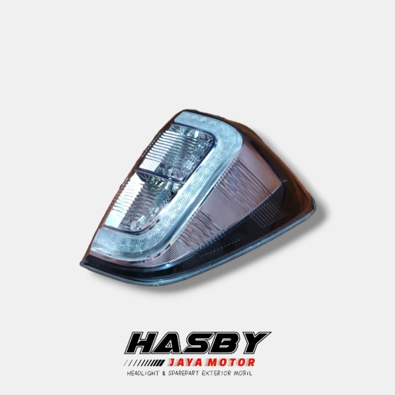 Stoplamp Rush-Terios 2015