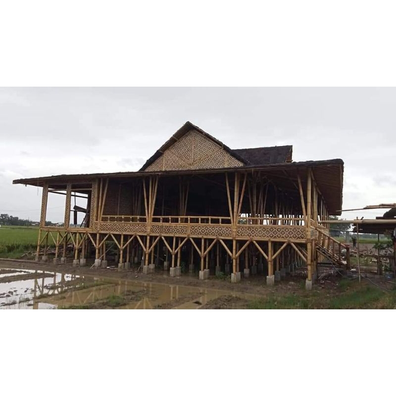 gazebo bambu lesehan rumah makan