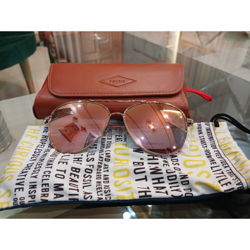 Kacamata Branded Fossill 100% Original Cocok untuk Pria atau Wanita