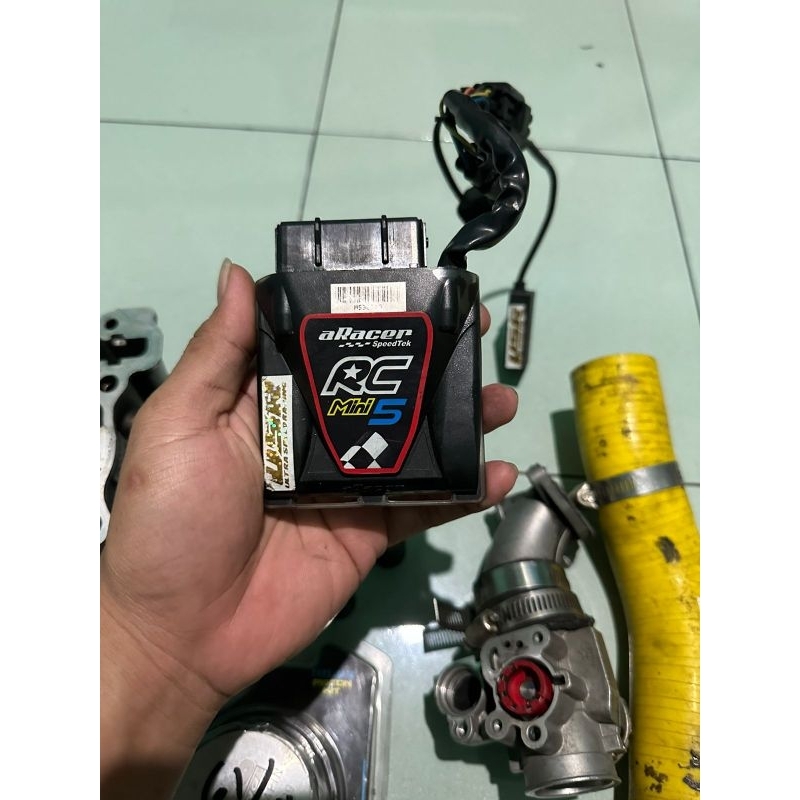 Aracer mini 5 Nmax old