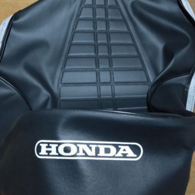 Kulit jok/sarung jok sepeda motor Honda C70